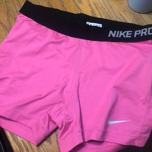 Nike pro women’s spanx! In pretty pink!